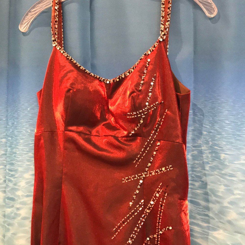 Red Metallic Formal Long Dress with small Train